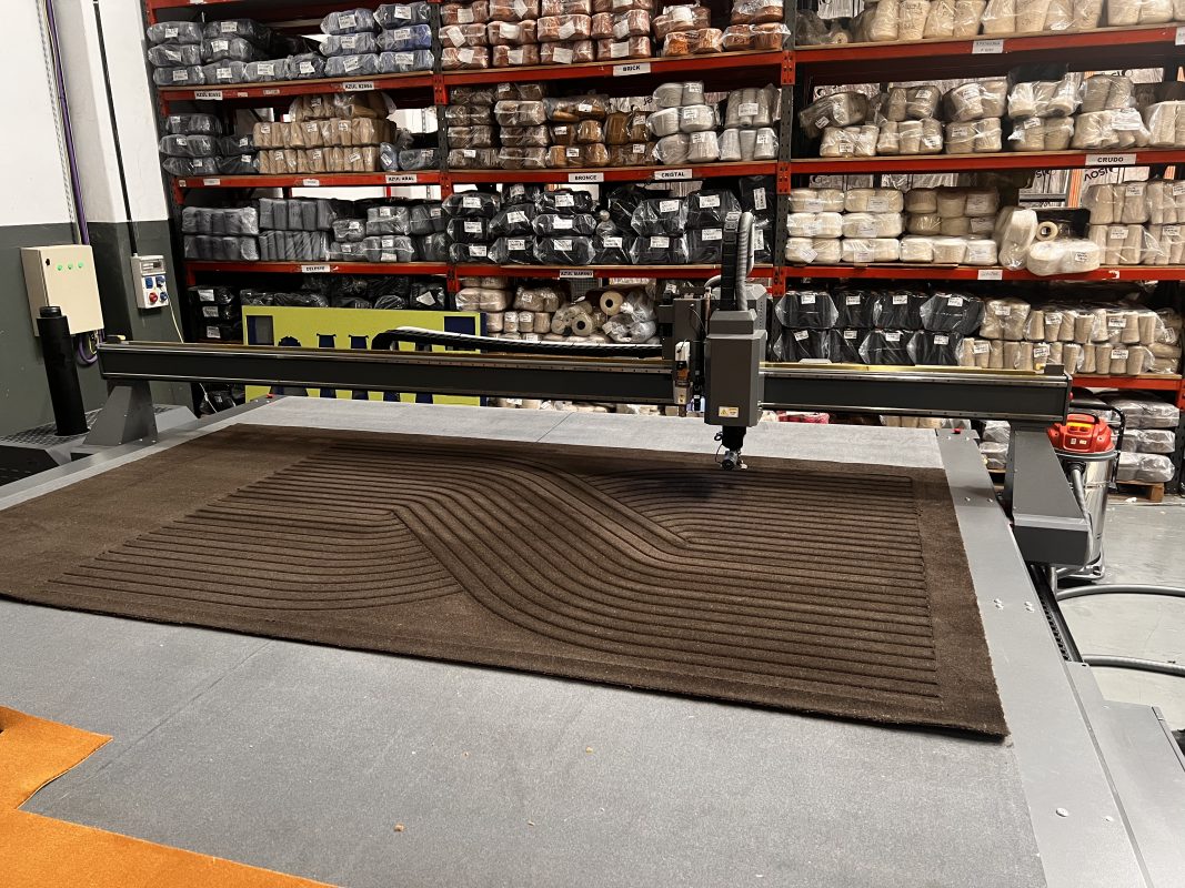 carpet cutting machine